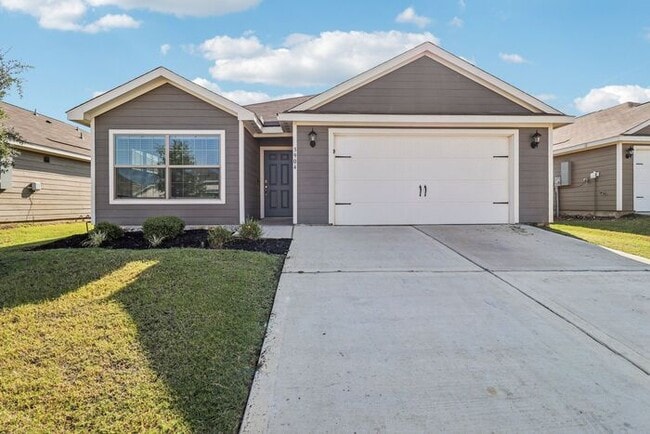 Building Photo - 129 Crimson Cir
