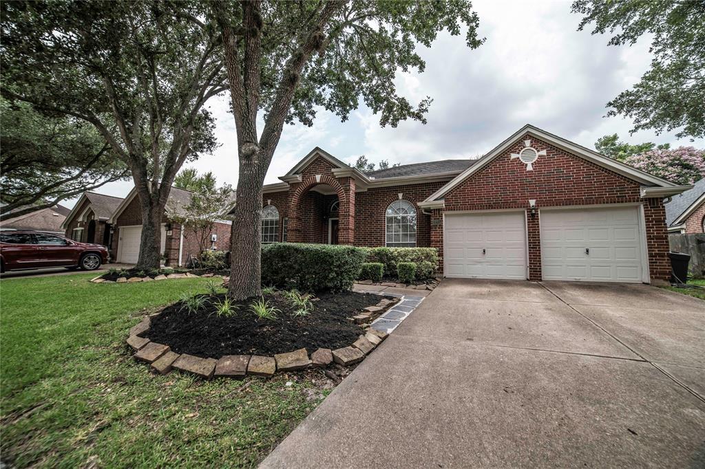 Primary Photo - 1215 Wood Haven Ct