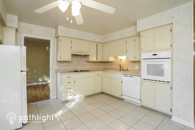 Building Photo - 2208 Warwick Lane, Colorado Springs, CO, 8...