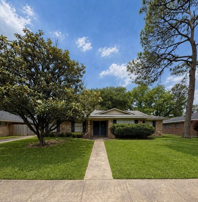 Building Photo - 7344 Capistrano Dr