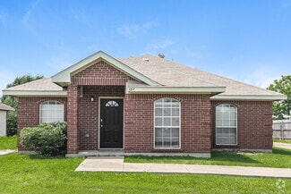 Building Photo - 1217 Brittany Way