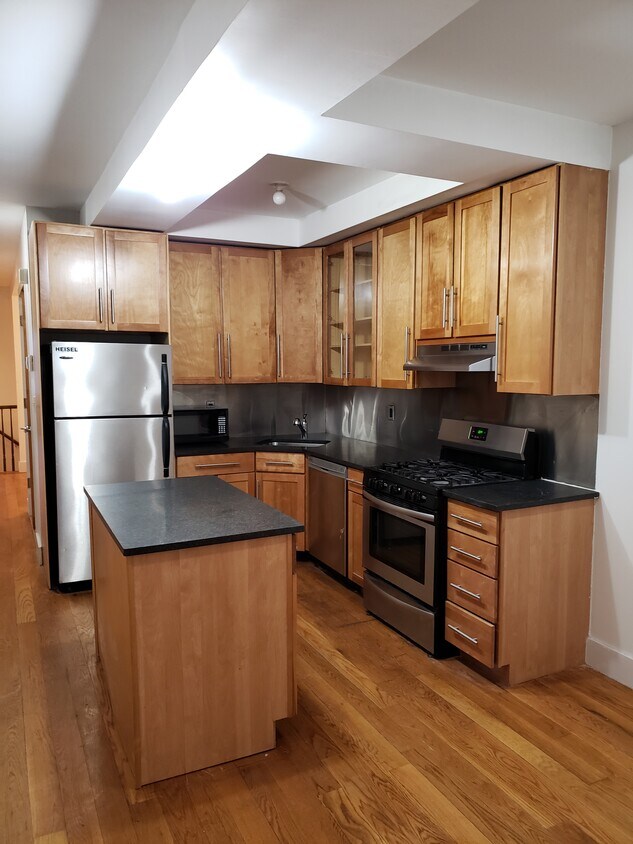 195 Spencer St Unit 1A, Brooklyn, NY 11205 Condo for Rent in Brooklyn