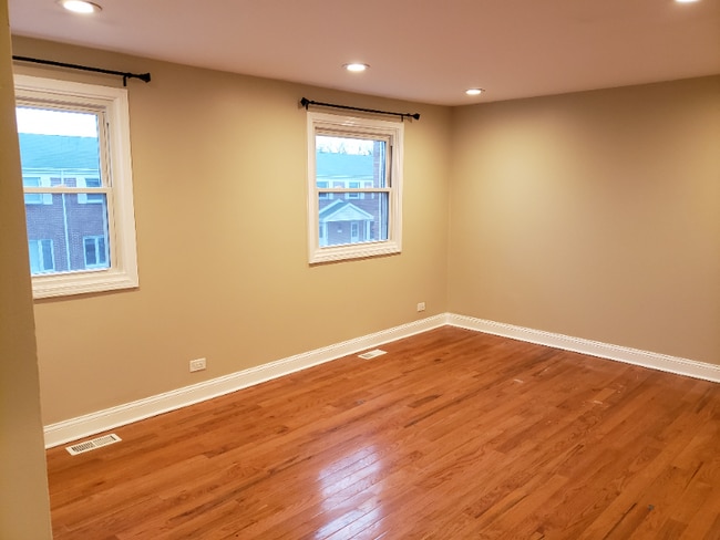 Building Photo - 2128 Rugen Rd