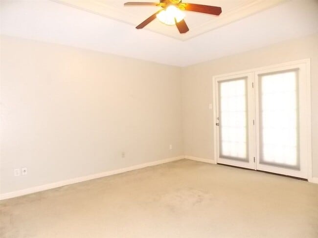 Building Photo - 9280 Manion Dr.