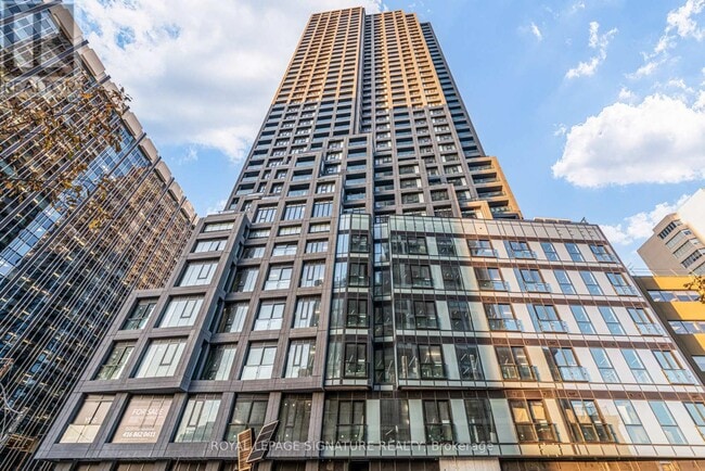 Building Photo - 20 Soudan Ave