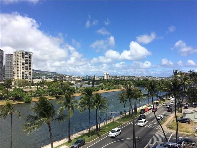 Building Photo - 2085 Ala Wai Blvd