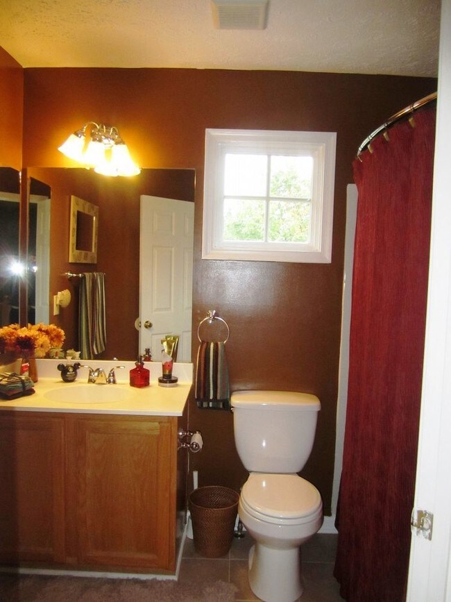 Foto del edificio - 122 Grist Stone Way