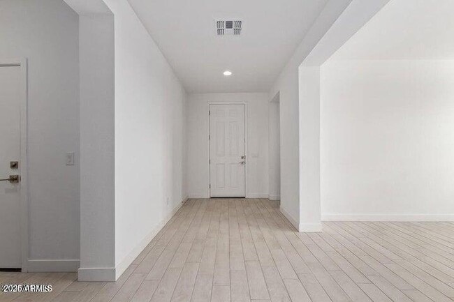 Foto del edificio - 14263 W Alameda Rd