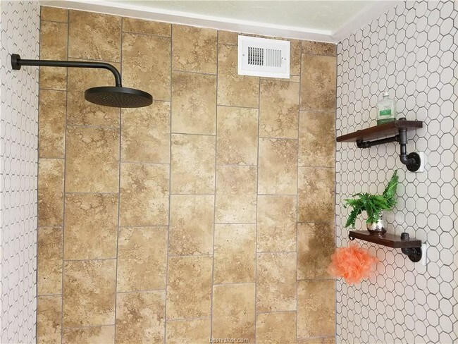 Foto del edificio - 1107 Verde Dr