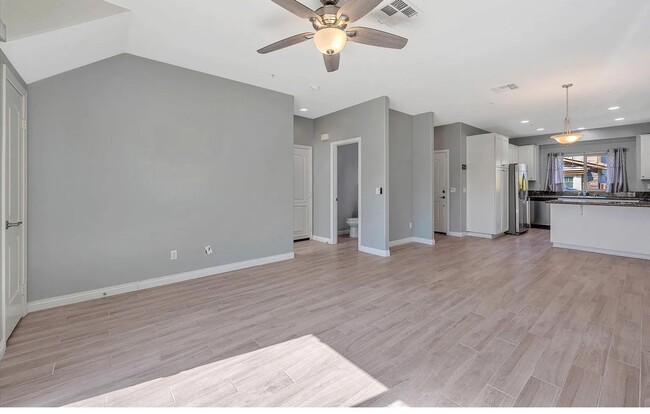 Building Photo - Your Ideal Haven Awaits!