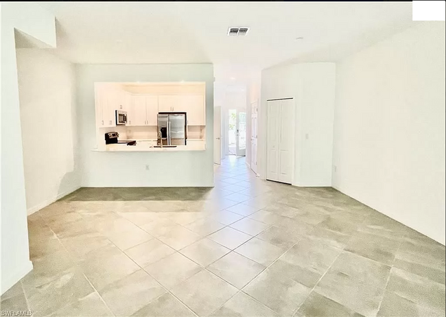 Foto del edificio - ** NEW CONSTRUCTION VERY MODERN UNFURNISHE...