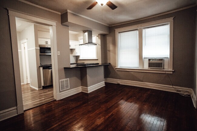 Foto del edificio - 4974 Chippewa St