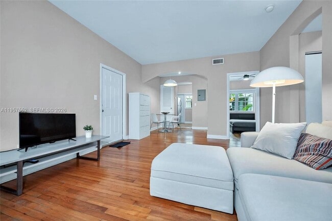 Building Photo - 1561 Lenox Ave.