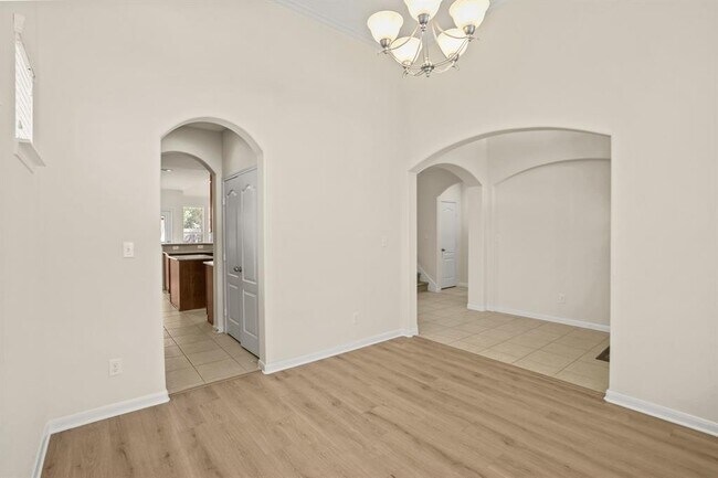 Foto del edificio - 3731 Auburn Grove Cir