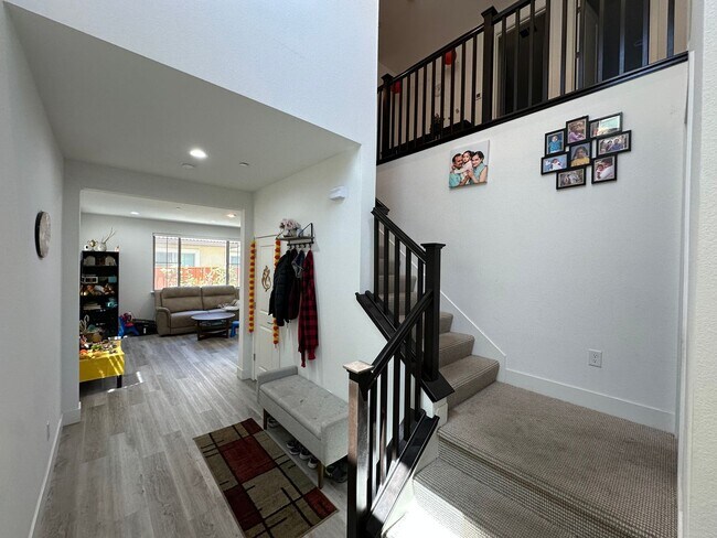 Foto del edificio - Beautiful 3 Bedroom, 2.5 Bath Mountain House Home.