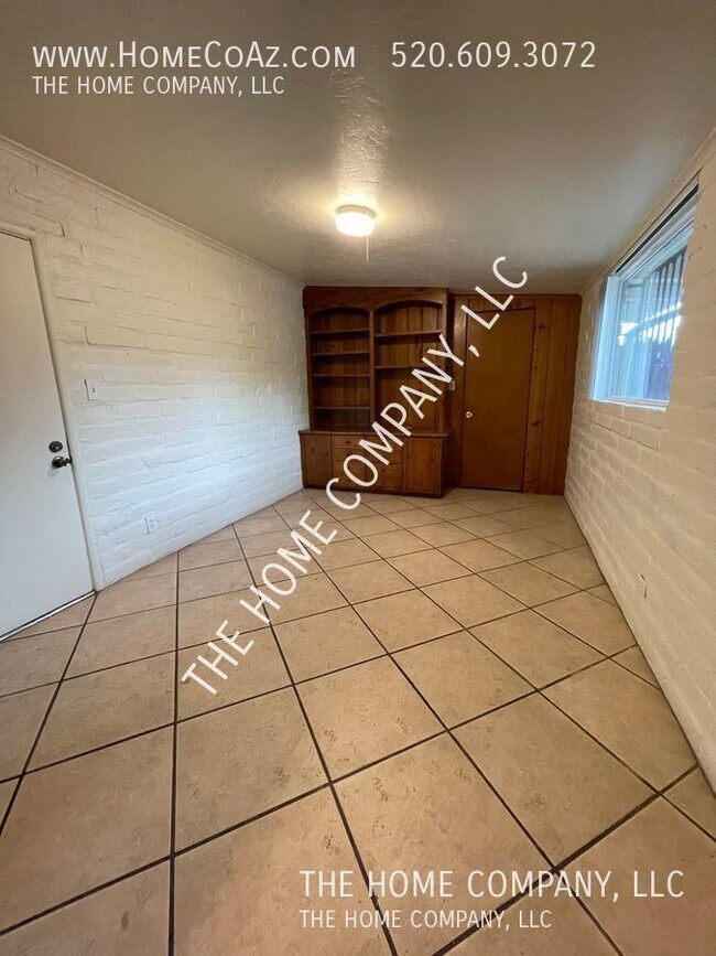 Foto del edificio - 800 N Alamo Ave