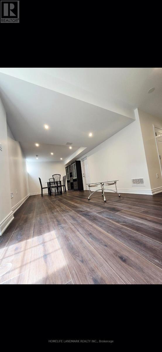 Building Photo - 147 Bocelli Crescent