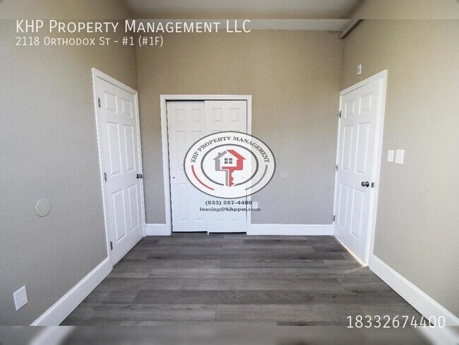 Building Photo - ONE MONTH FREE RENT! Wonderful 1 Bedroom A...