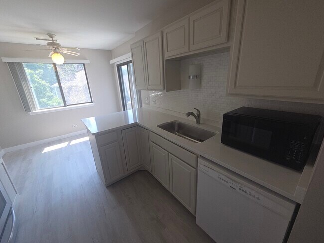 Foto del edificio - 299 Pembridge Ln