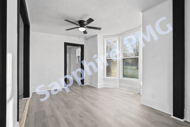 Foto del edificio - 2407 Montgall Ave