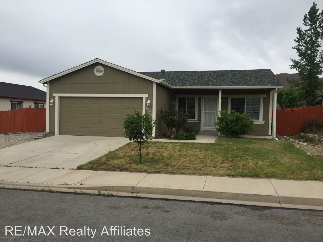 Foto principal - 17991 Mama Bear Ct