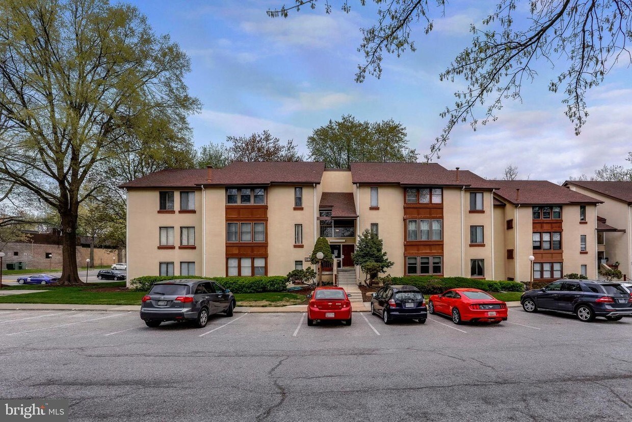 Foto principal - 5860 Thunder Hill Rd