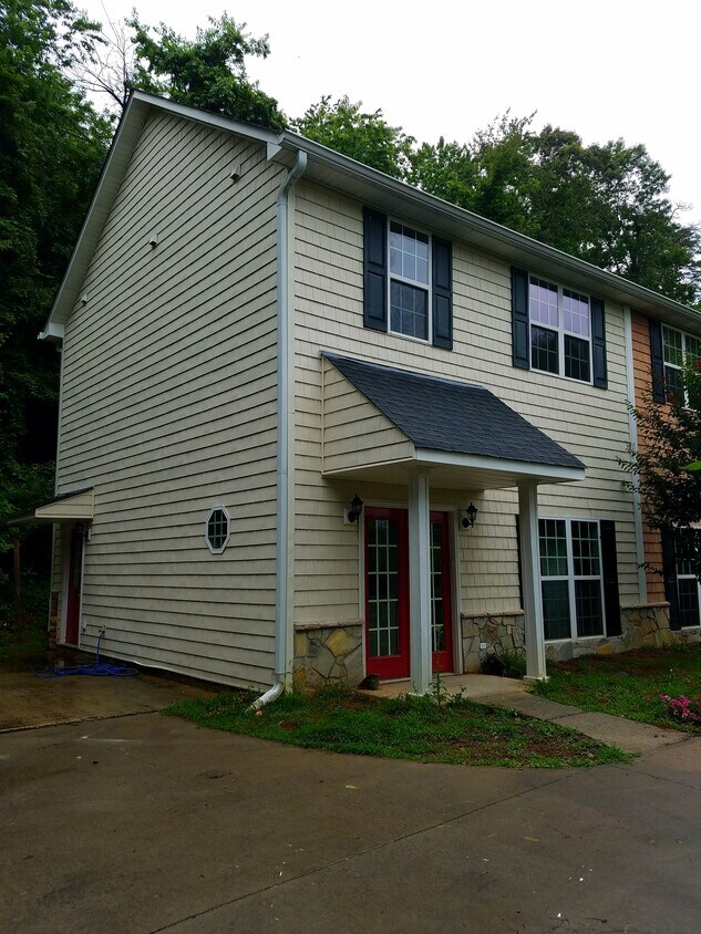 Primary Photo - 171 Boardtown Rd