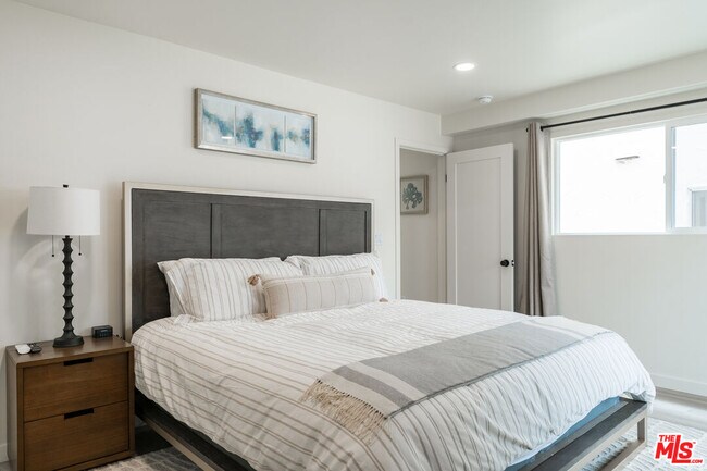 Foto del edificio - 329 Rosemont St