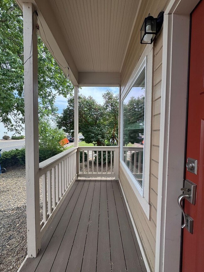 Building Photo - Beautifully Remodeled House