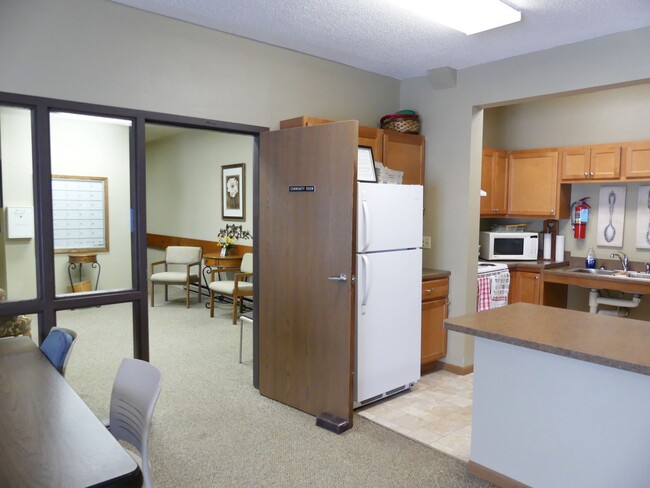 Foto del edificio - Pheasant Valley Courtyard Apartments