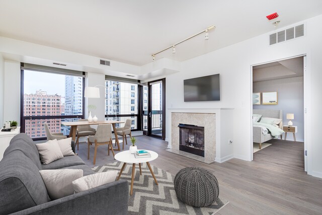 Foto del edificio - 1212 N Wells St