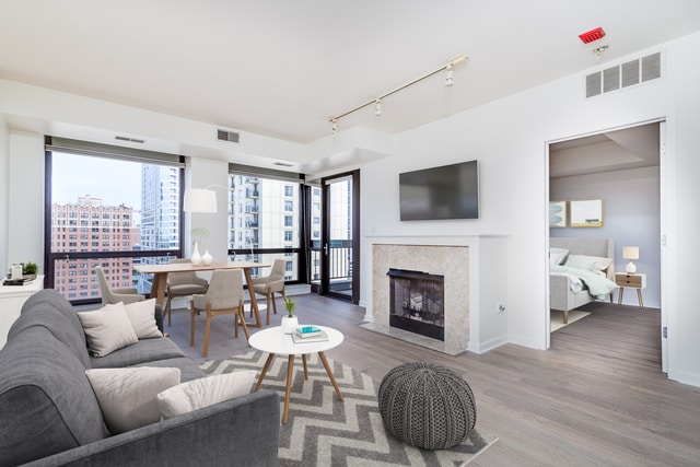 Building Photo - 1212 N Wells St