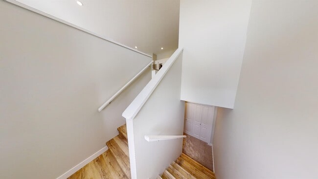 Building Photo - 9549-95114 114 Ave