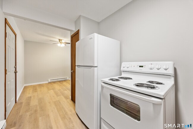 Foto del edificio - 46 N Cherry St