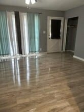 Building Photo - 4274 W Oak Dr