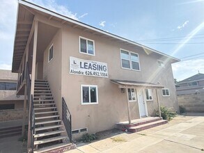 Building Photo - 2400 Del Mar Ave