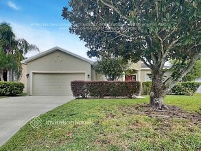 Building Photo - 1970 Golden Meadow Way