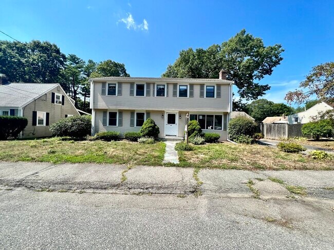 Building Photo - 95 Holly Hill Cir