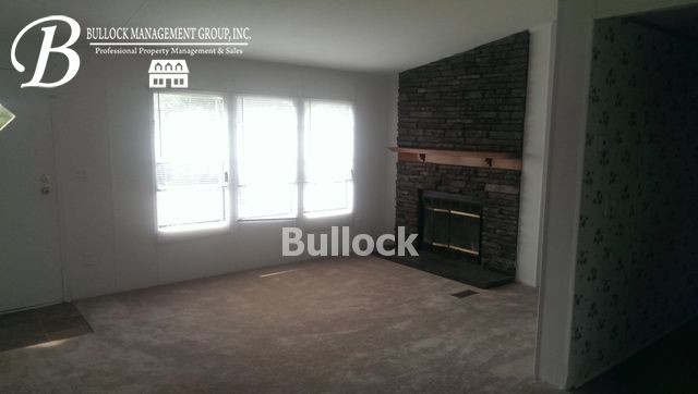 Building Photo - 4221 Holcomb Cir