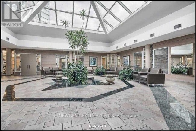 Building Photo - 5 Concorde Pl