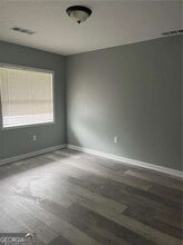 Building Photo - 740 Cooper St SW