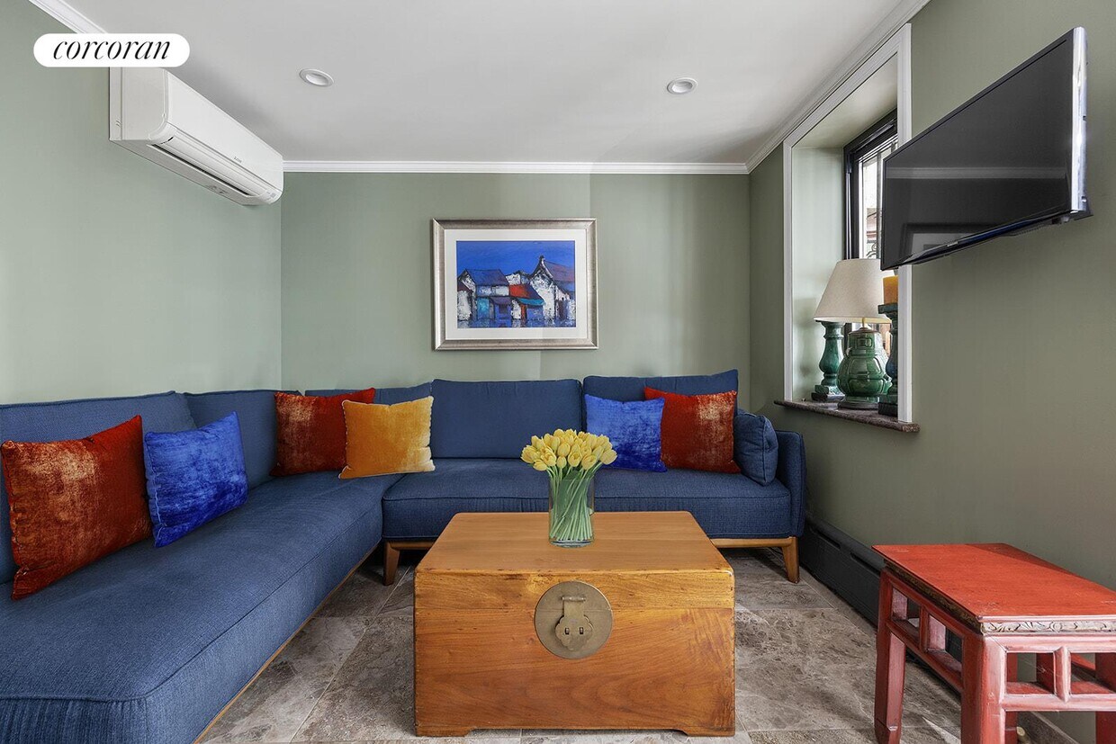 Foto principal - 688 Carroll St