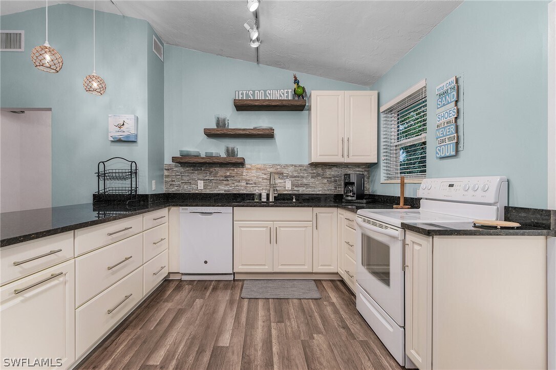 Foto principal - 1281 10th St N