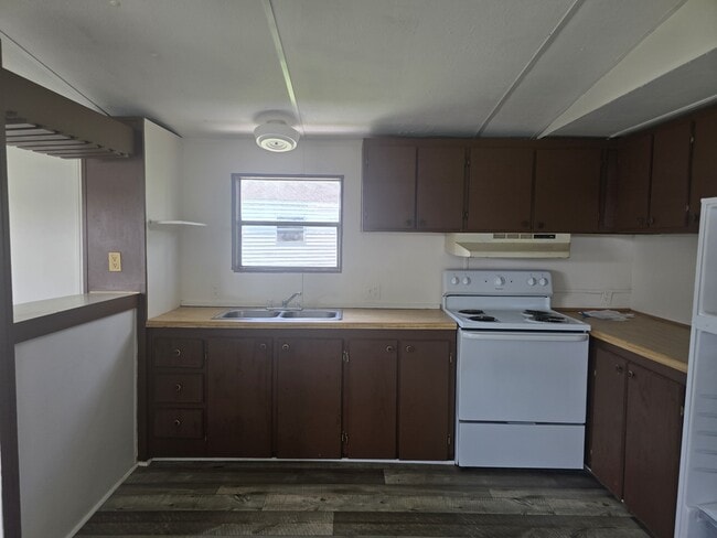 Building Photo - 926 Hollywood Dr