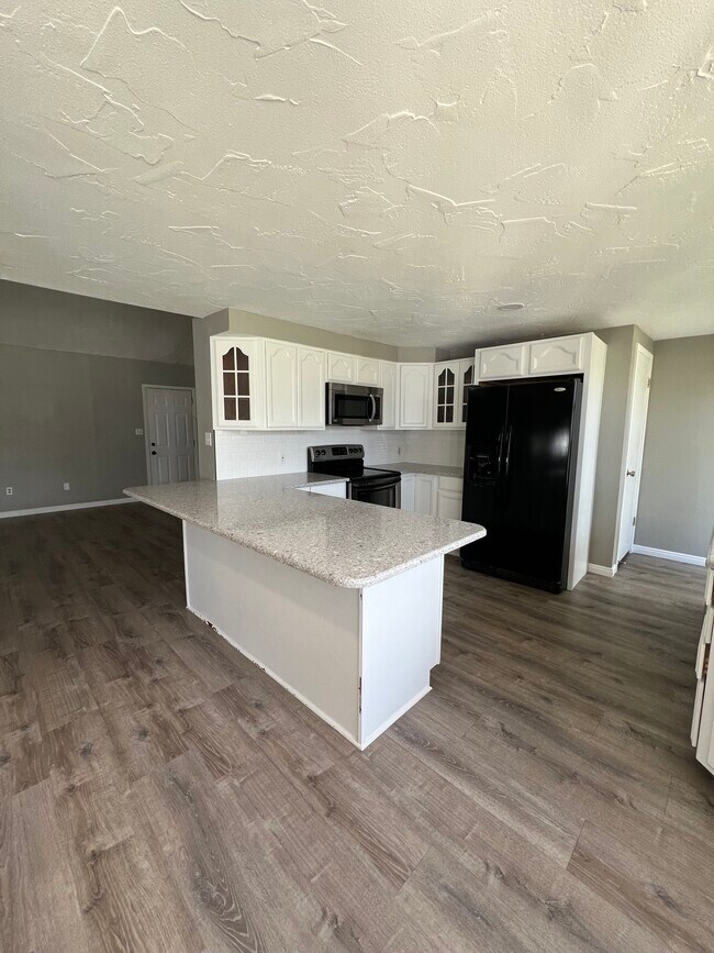 Foto del edificio - 2166 N Wedgewood Ln