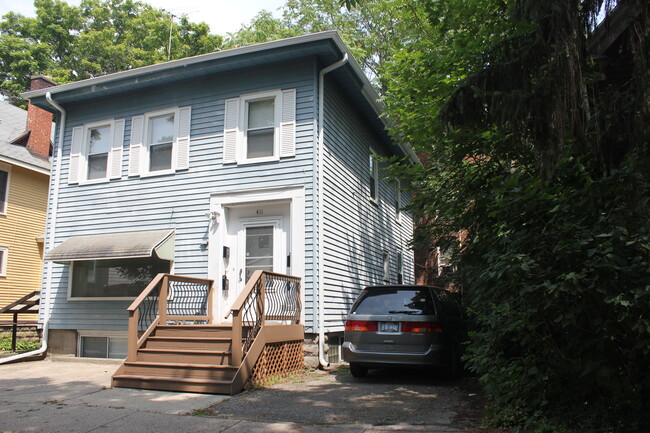 Building Photo - 411 Hamilton Plz