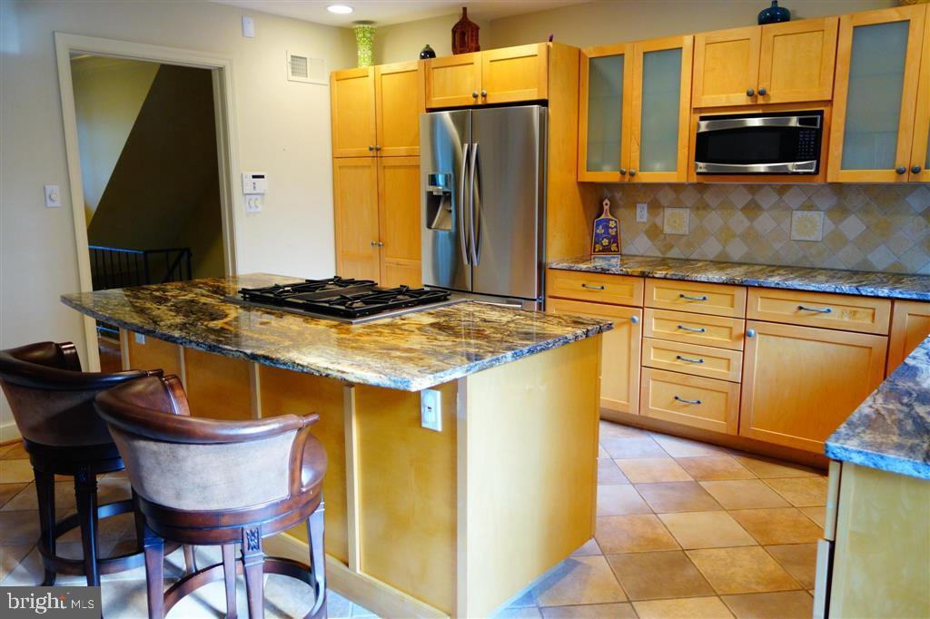 Primary Photo - 5303 Burling Terrace