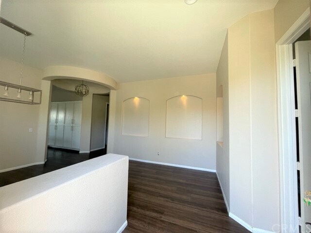 Building Photo - 34206 Pinehurst Dr
