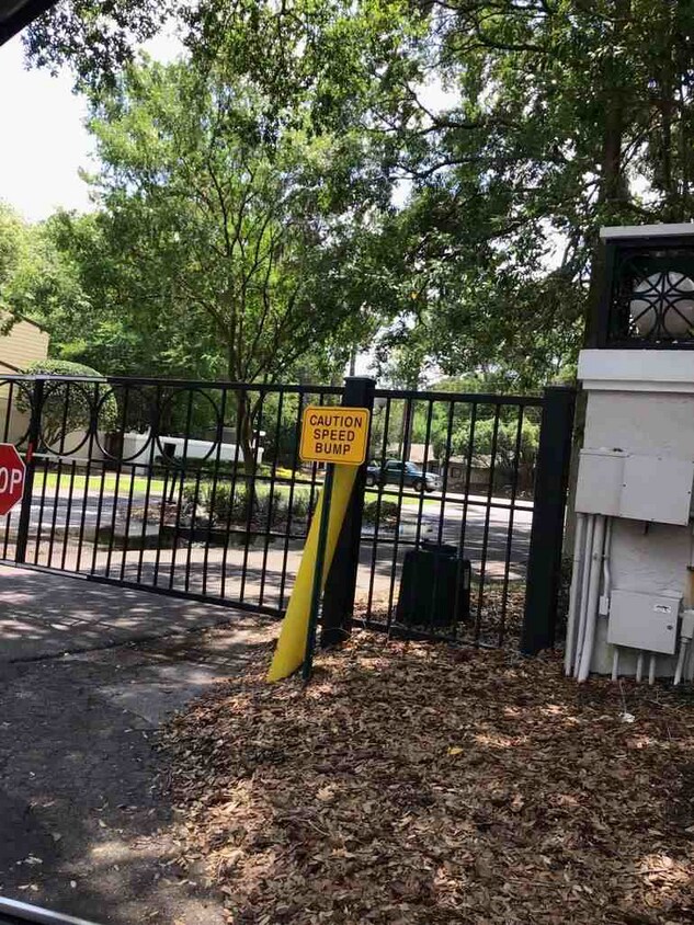 Gate - 2508 SW 35th Pl