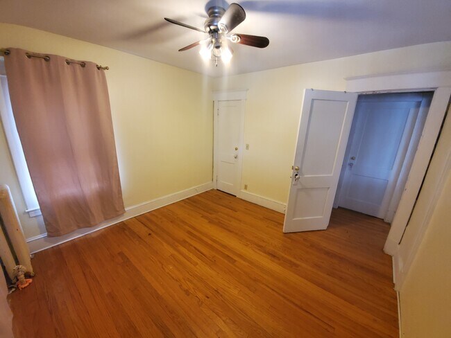 Building Photo - 31 Rittenhouse Ter